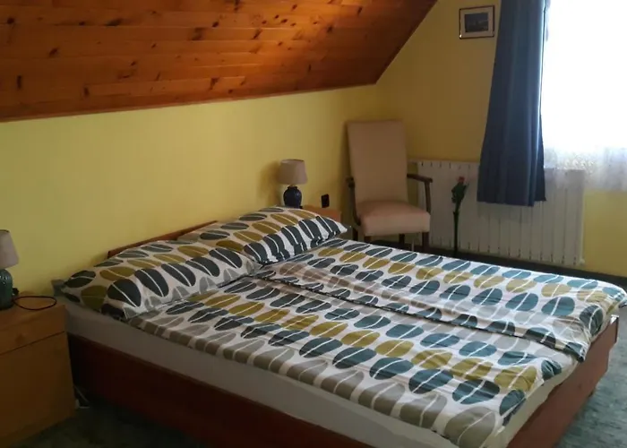 Kiraly Nyaralo بيت للعطل Fonyód